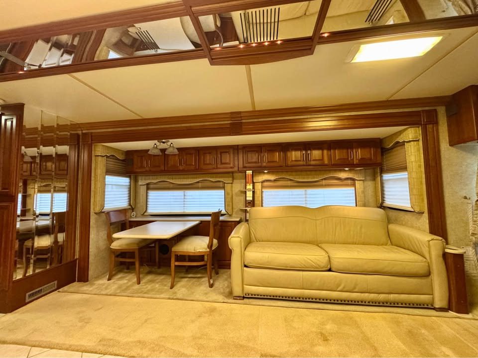 Fleetwood sofa lounge